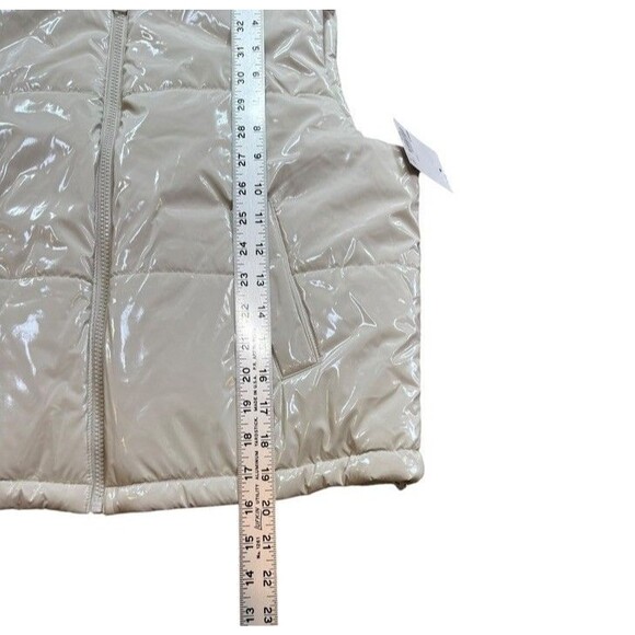 SO Quilted Puffer  Vest Women's Size Small Cropped Shiny - White/Cream - NWT - Picture 7 of 7